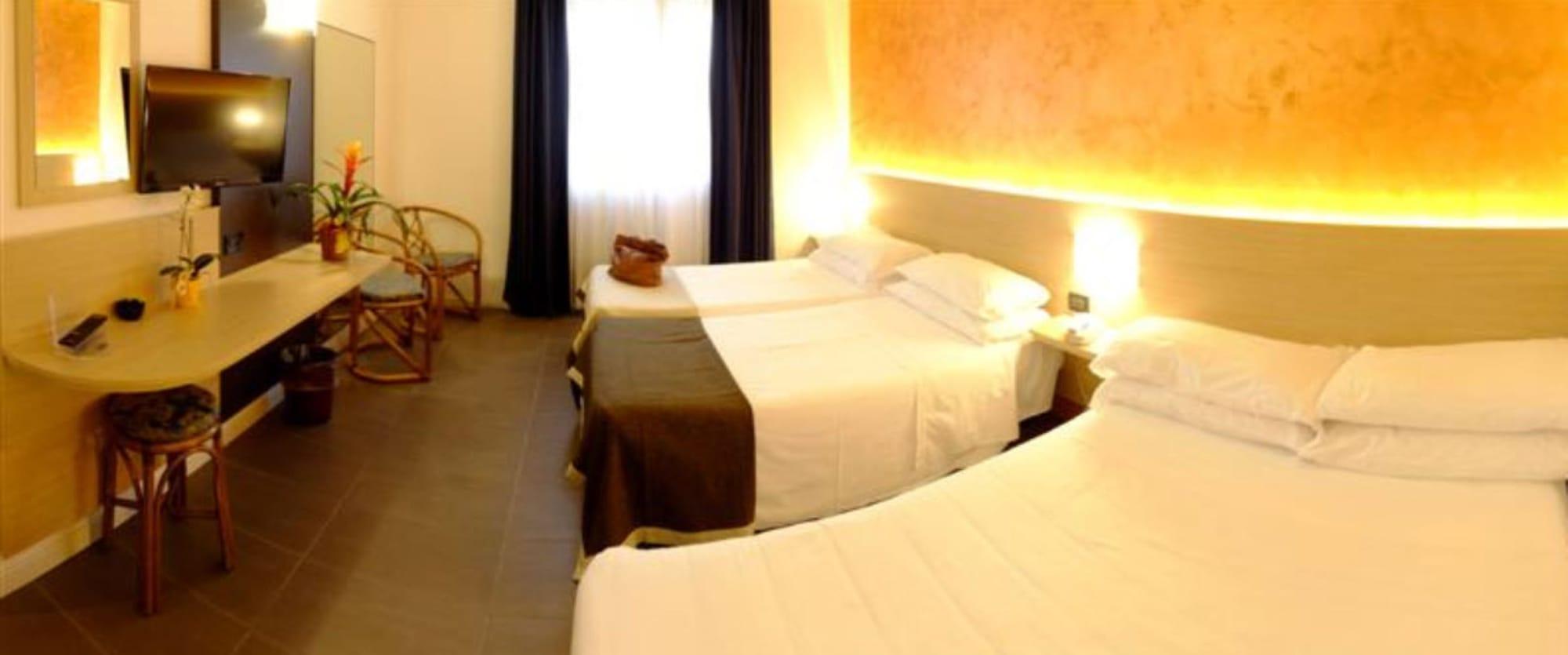 Hotel Ambra Quarto dʼAltino Exteriör bild